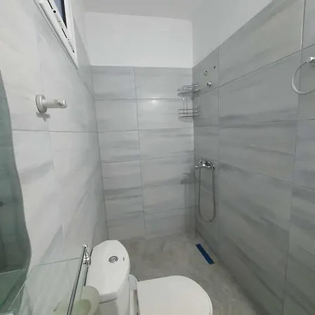 Apartamento Hysaj