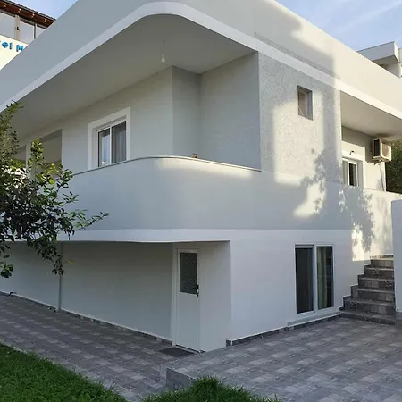 Apartment Hysaj Ksamil