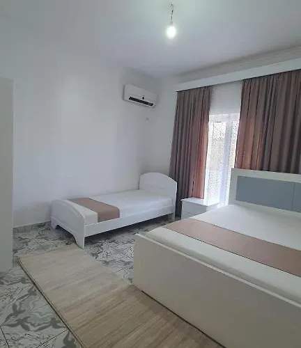 Hysaj Ksamil